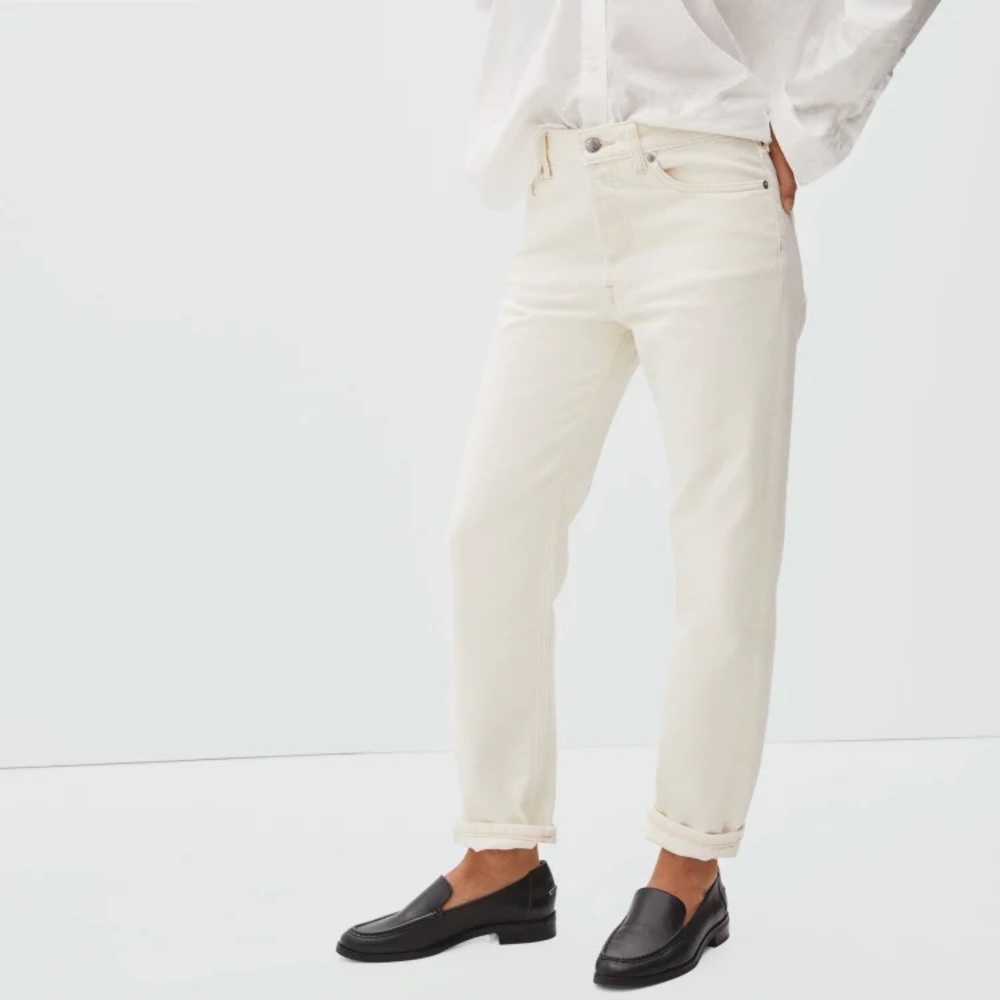 The Rigid Slouch Jean
Brand: Everlane
Size: 28
Color: Ecru (off-white)